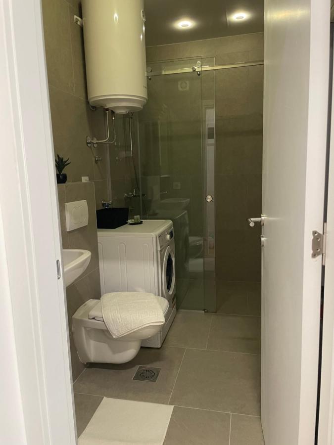 Leo Lux 2 Apartamento Ni Exterior foto